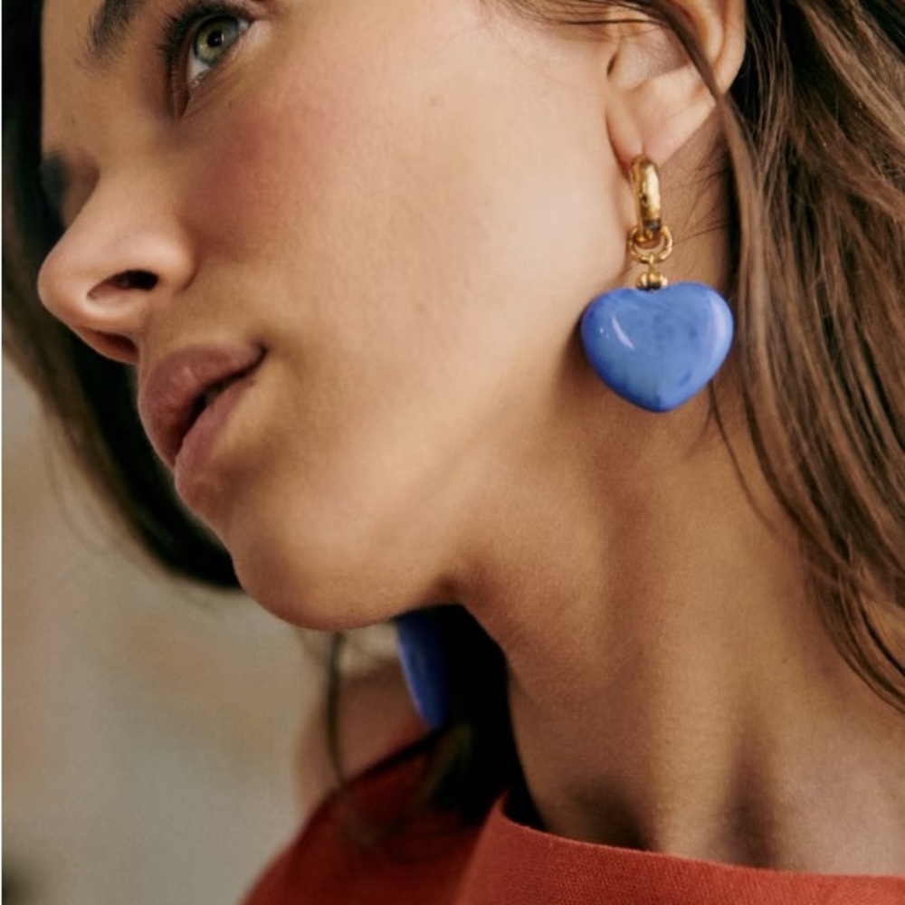 NWT Sezane Pippa earings in blue